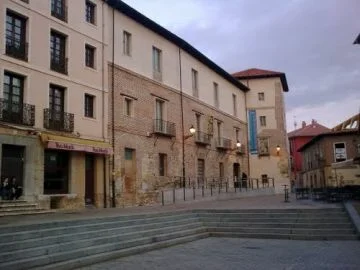 León